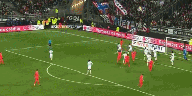 国乒多人香港街头行！王曼昱大笑露齿：8连胜张本美和国乒唯一