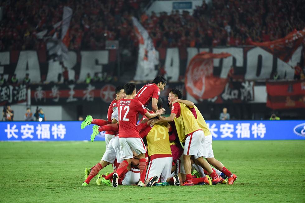 欧冠战报：格鲁克双响，阿贾克斯4-2逆转卡拉巴克收获首胜
